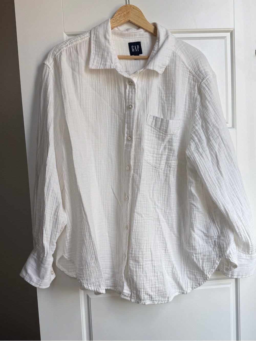 GAP Cotton Gauze Button-Down Shirt - Picture 2 of 6